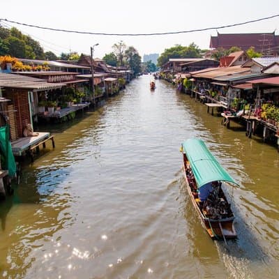 Wat Pak Nam Longtail Boat Tour with Flower Market in Bangkok
