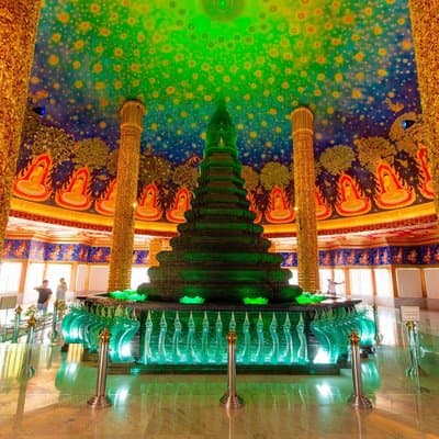 Wat Pak Nam Longtail Boat Tour with Flower Market in Bangkok 4