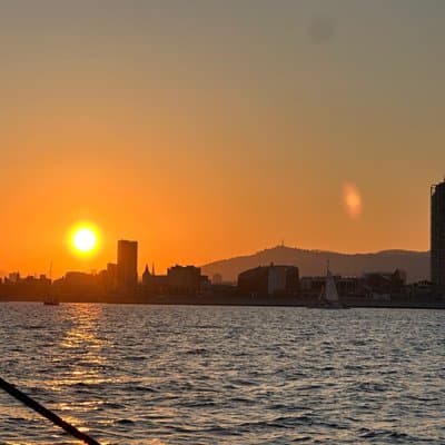 Shared Sunset Cruise with Unlimited Cava 3