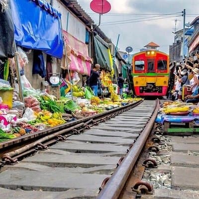 Bangkok: Floating Market & Train Market with Train/Boat ride