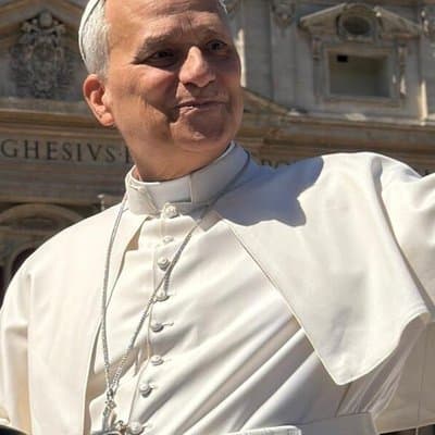 Easter Mass with Pope Leo XIV at Vatican : Private Tour Experience 4