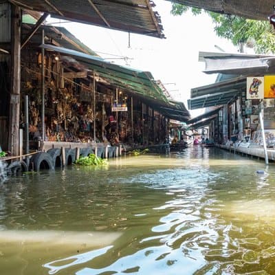 Private Floating Market and Maeklong Railway Market Day Tour 2
