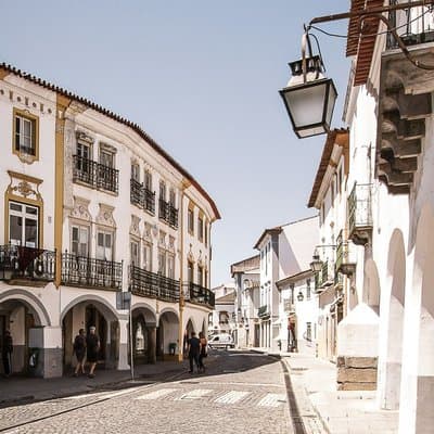 From Lisbon: Évora & Monsaraz Small-Group Day Tour 2