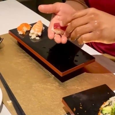 Cherry Blossom &Sushi Making Experience in Shinjuku 5