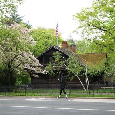 Private Central Park Pedicab Guided Tour with Photo Stops 5